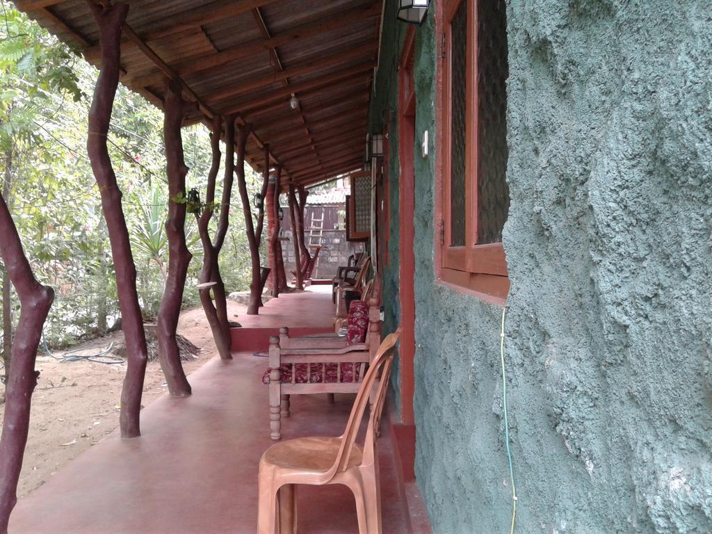 דמבולה Bluesky Guest House מראה חיצוני תמונה