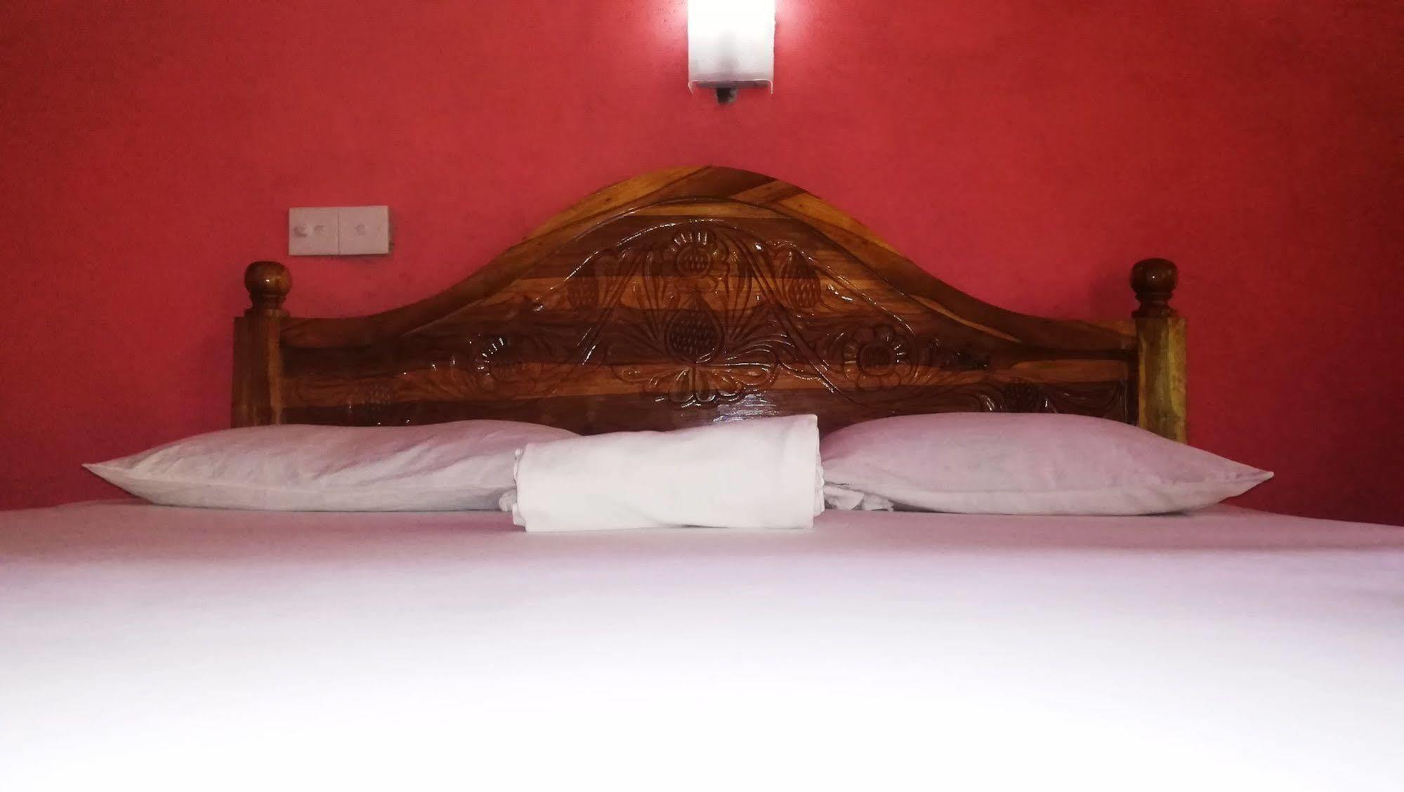 דמבולה Bluesky Guest House מראה חיצוני תמונה